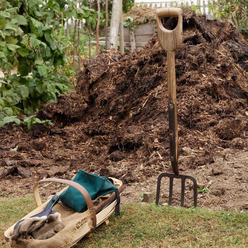 Protect Wet Clay From Compaction Before Planting