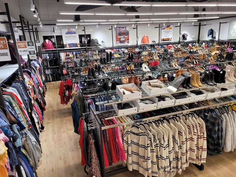 How To Shop The Floor Like A Pro