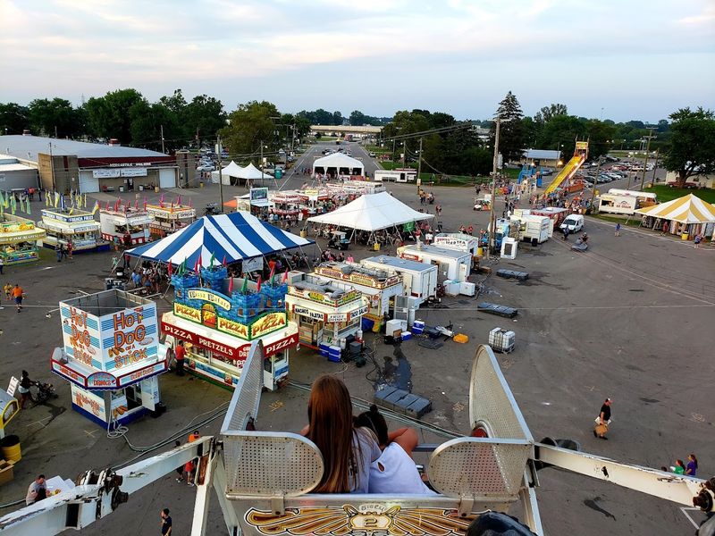 Springfield Antique Show & Flea Market