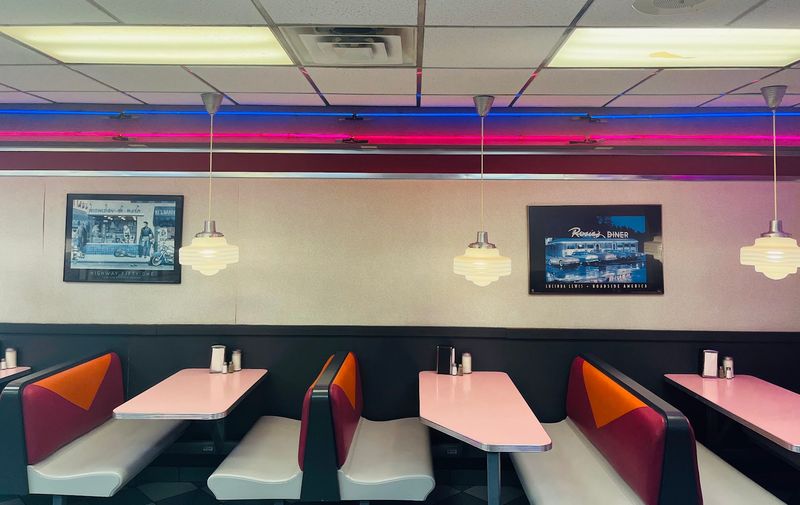 Abe&rsquo;s Hot Dogs