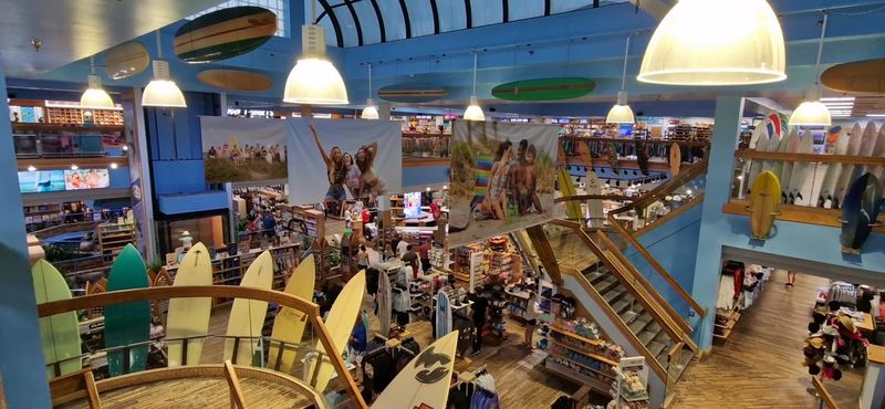 The Flagship Store Experience