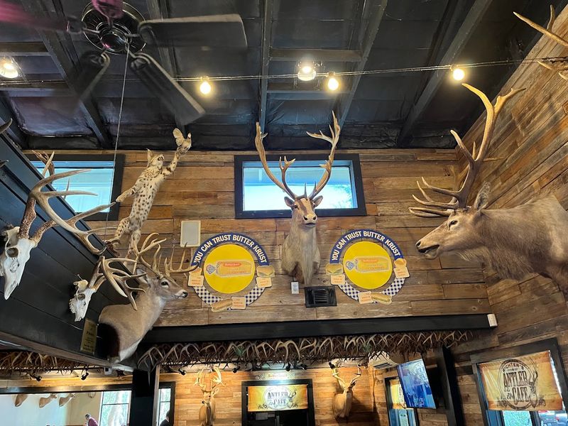 The Hunting Lodge Atmosphere That Sets the Scene