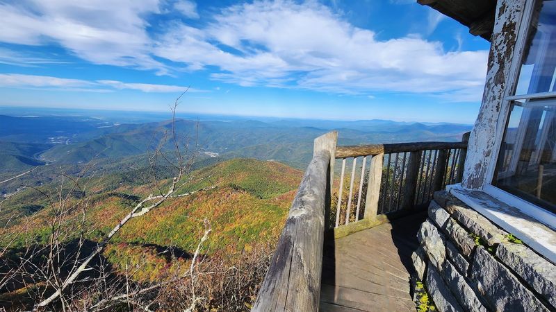 Why This Historic Smoky Mountains Spot Feels Like a Hidden Treasure