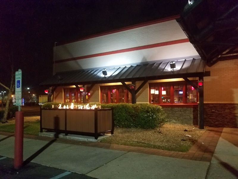 Smokey Bones (Allentown)