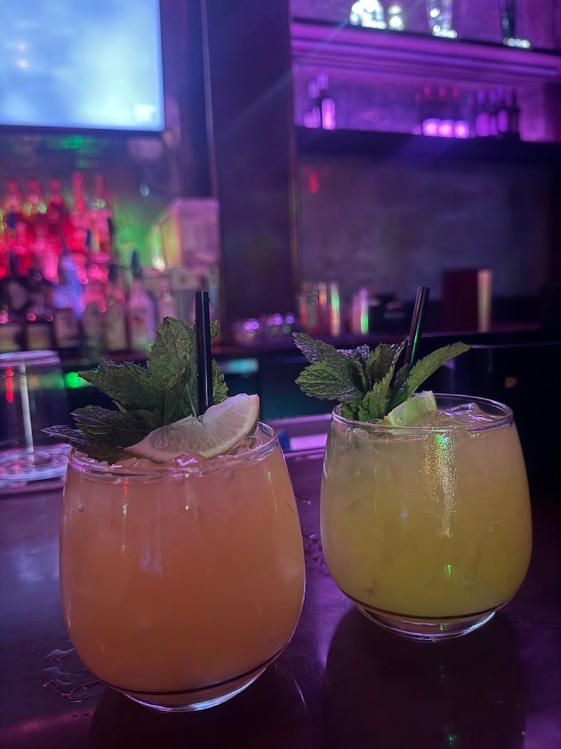 Craft Cocktails Worth the Wait in Line