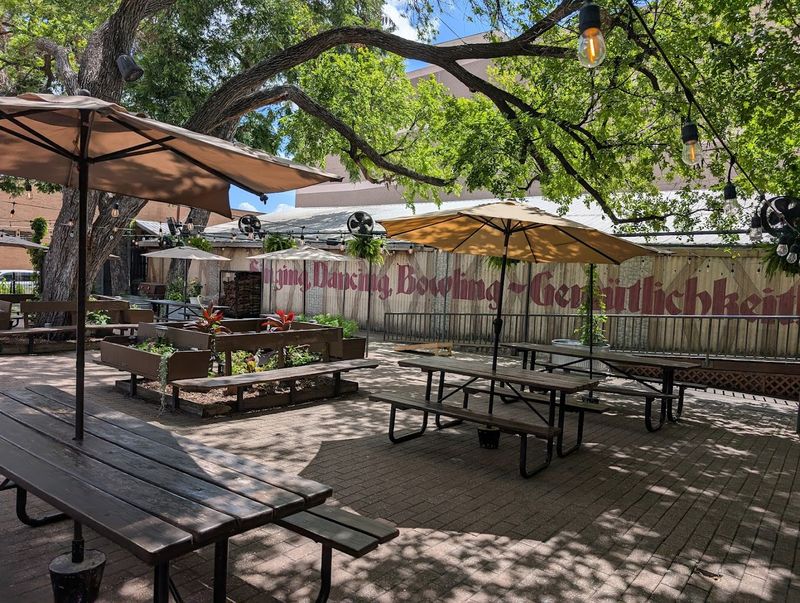 The Patio Vibe, Any Day