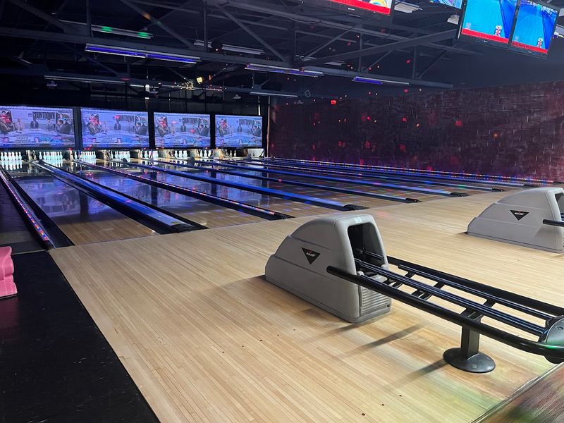 Mini Bowling And Full Lanes
