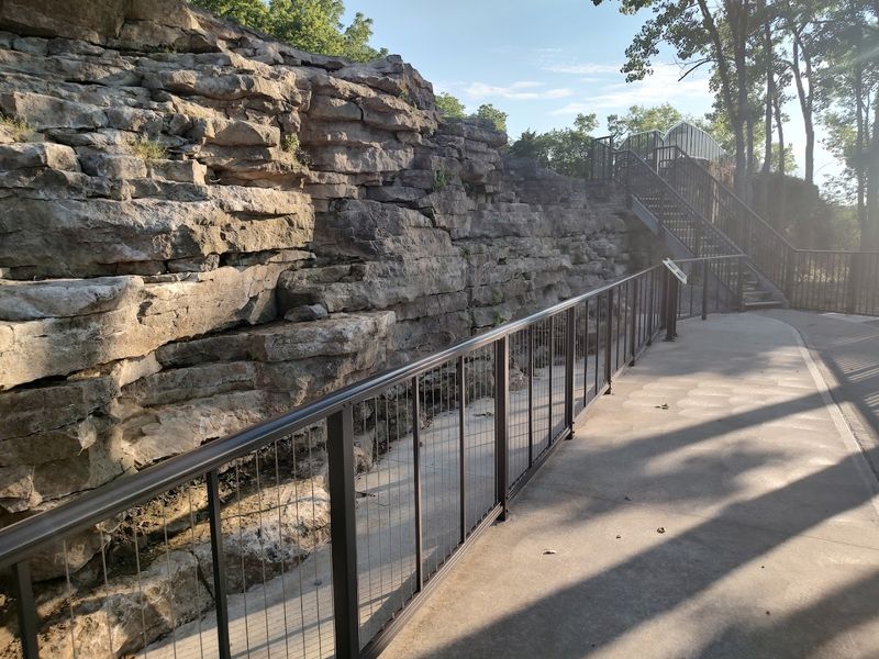 Trails, Quarry Views, and Quiet Corners