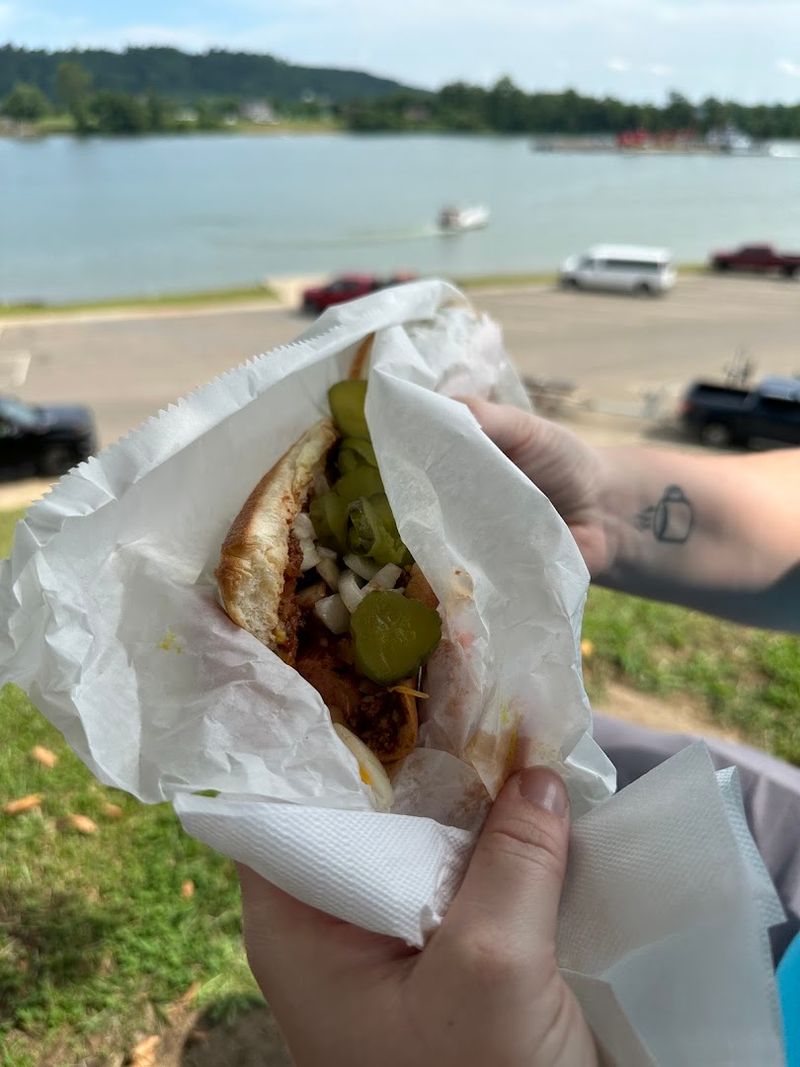 A Simple Riverfront Day Plan