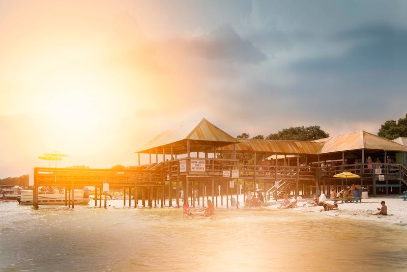 Gator Joe's Beach Bar & Grill (Ocklawaha)