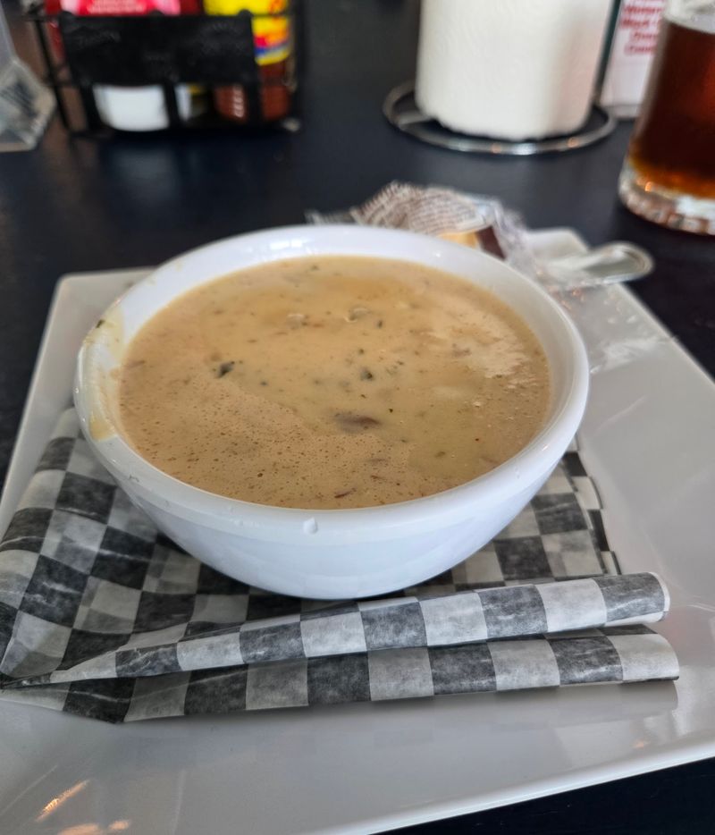 Blue Crab Chowder That Locals Guard Like Treasure