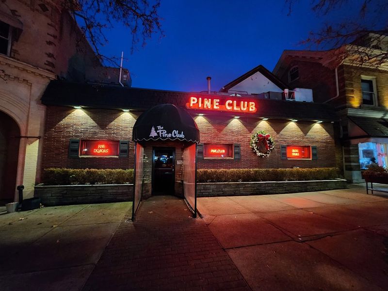 The Ritual: Cash Only, No Reservations, Good Food Is Worth The Wait