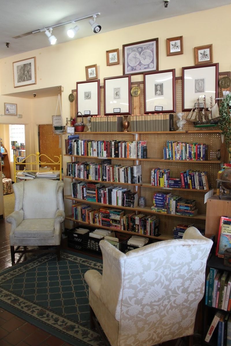 A Cozy Atmosphere That Encourages Lingering