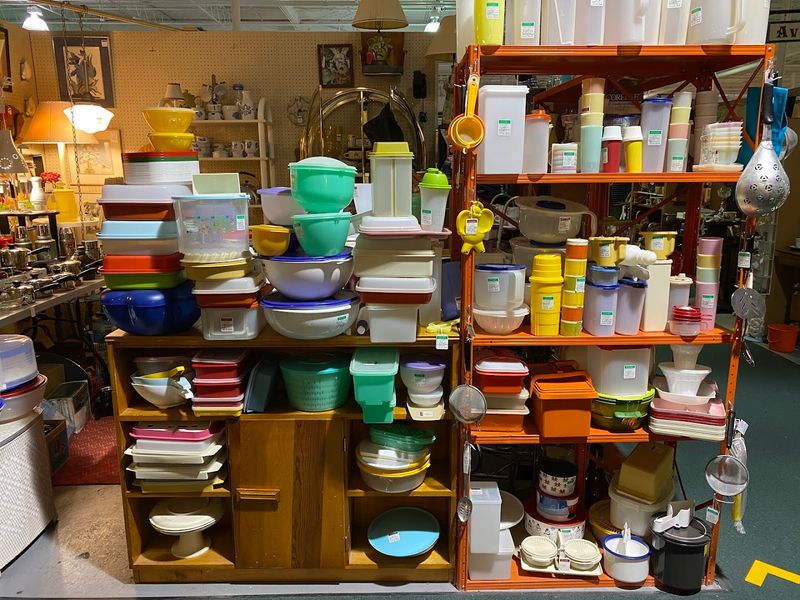 Pyrex And Fiestaware Scores