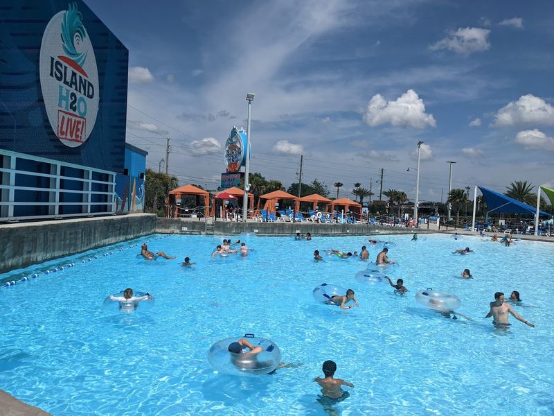 This One-Of-A-Kind Florida Water Park Is Packed With Slides, Splash Zones, And Family Fun