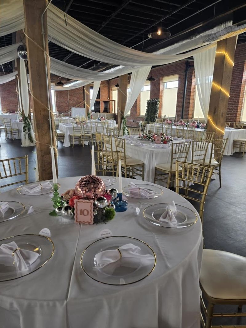 Service With Heart And Allergy Aware Dining