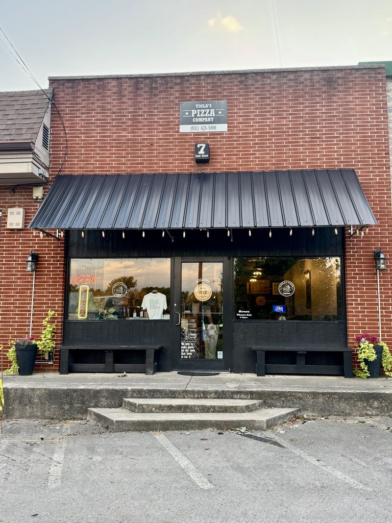 Viola's Pizza Company – Viola