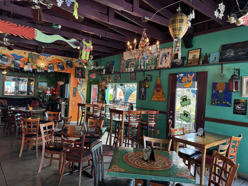 Trivia Nights That Break the Ice