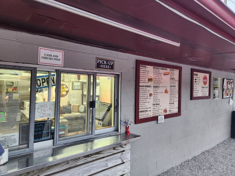 A Classic Drive-In Experience in the Heart of Tennessee