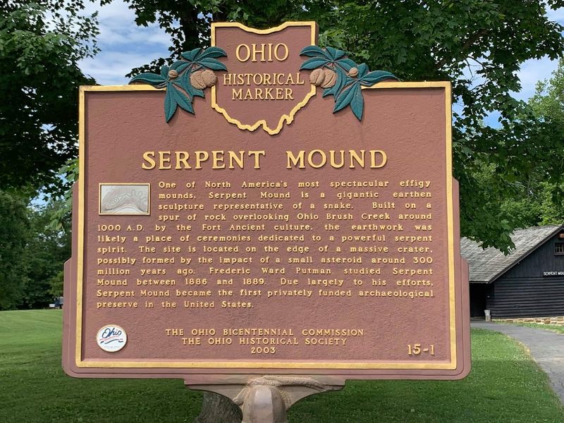 Serpent Mound (Peebles)