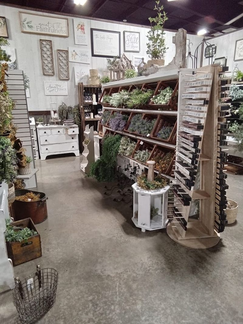 Getting There, Hours, and Practical Info