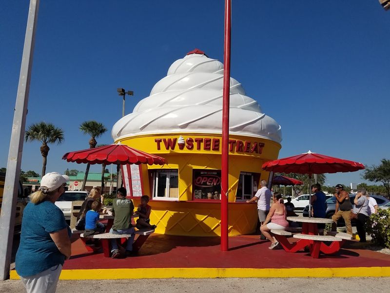 This Quirky Ice Cream Shack In Florida Will Take You Straight Back To Childhood Dreams