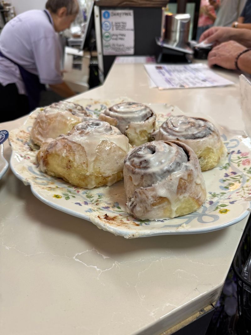 Cinnamon Rolls That Taste Like Your Childhood Memories