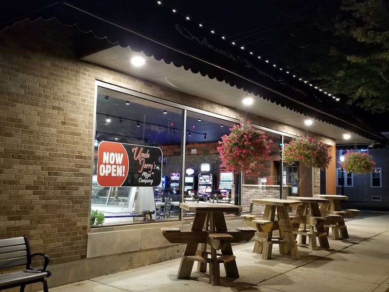 Uncle Jerry's Pizza Company (Hinsdale)