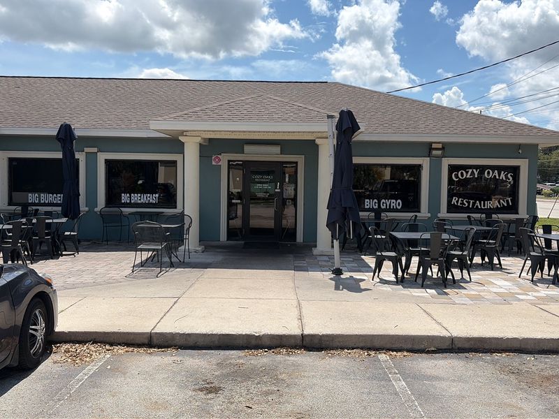Cozy Oaks Restaurant