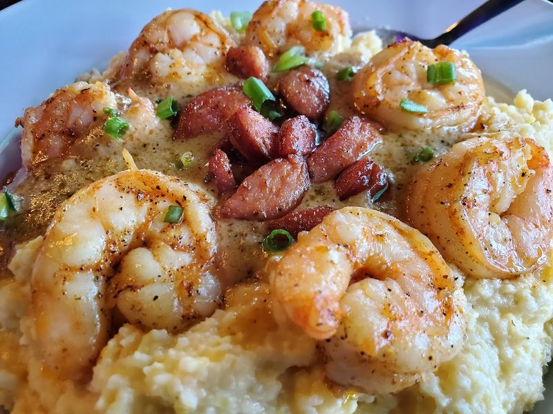Shrimp and Grits Done the Southern Way