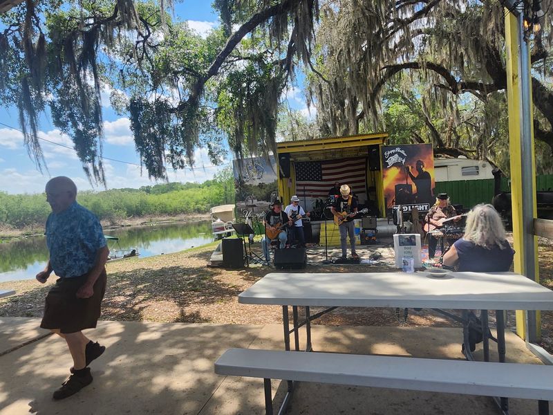 Sleepy Hollow Fish Camp (Floral City)