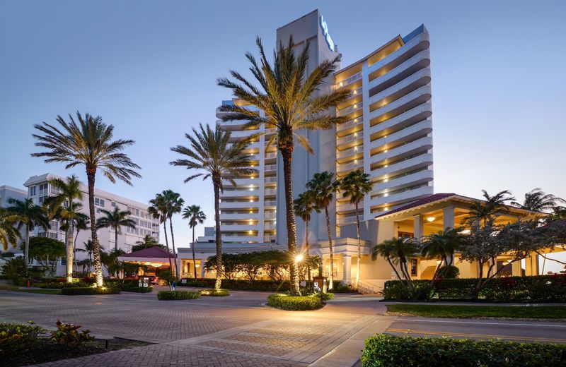 LaPlaya Beach & Golf Resort – Naples