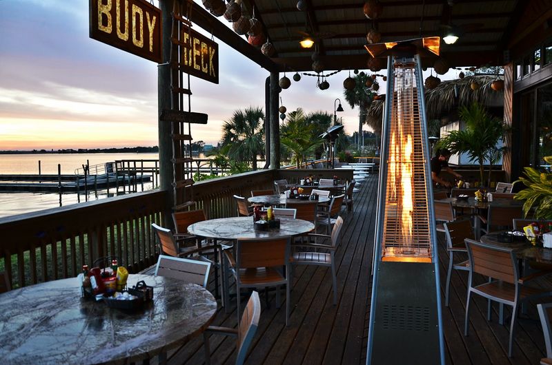 Grills Riverside Seafood Deck & Tiki Bar (Melbourne)