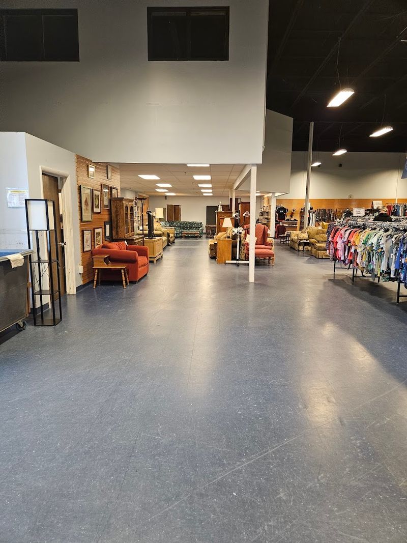 Layout, Hours, And How To Visit