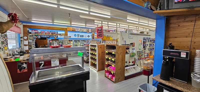 Friendly Faces and Small-Town Rhythm