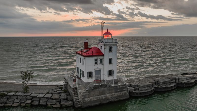 Fairport Harbor West Breakwater Light (Fairport Harbor)