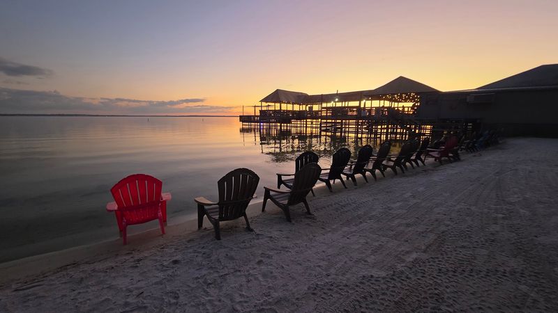 Lakeside Atmosphere And Views