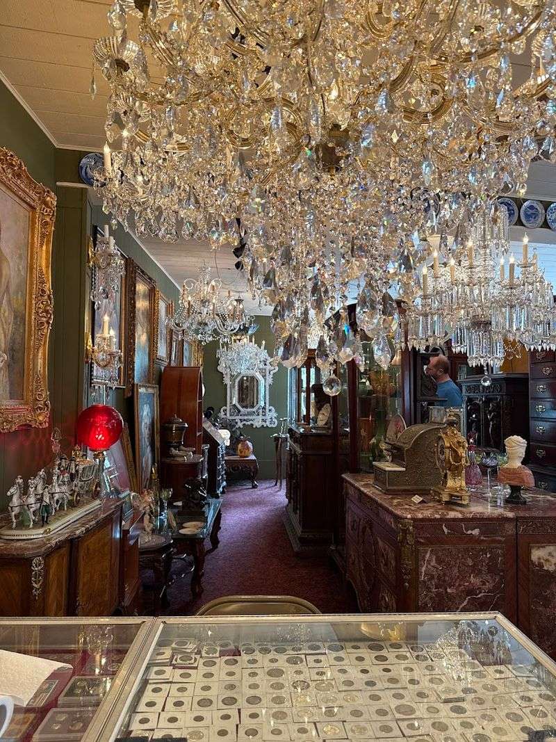 Why This Gatlinburg Antique Store Belongs on Your Tennessee Bucket List