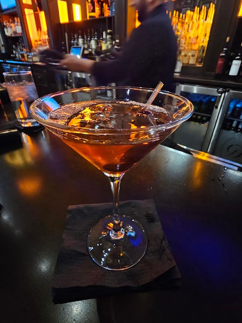 Bar Moves And Smart Sips