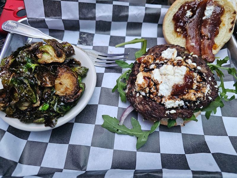 The Yo Mama Burger Legend