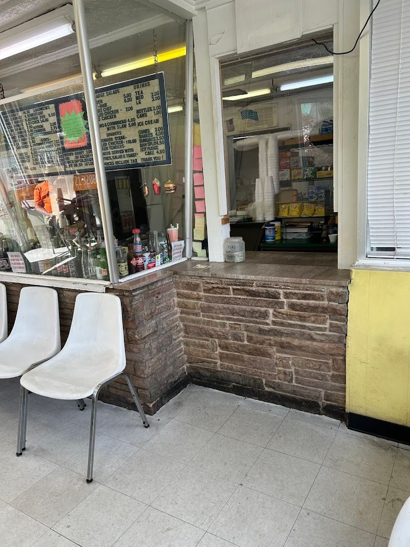 The Simple Charm That Keeps This Drive-In Part of Elizabethton's Story