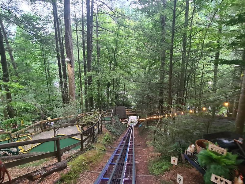 Why Hillbilly Golf Has Been a Gatlinburg Favorite for Years