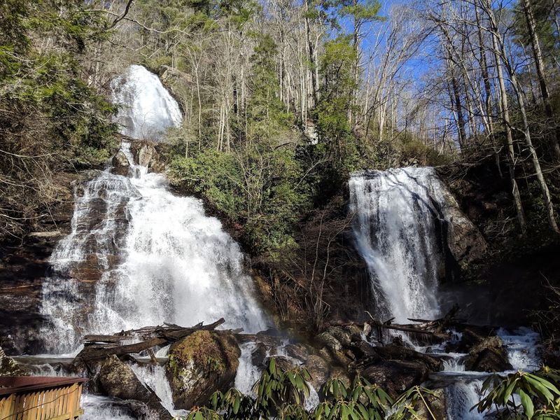 Anna Ruby Falls Trail