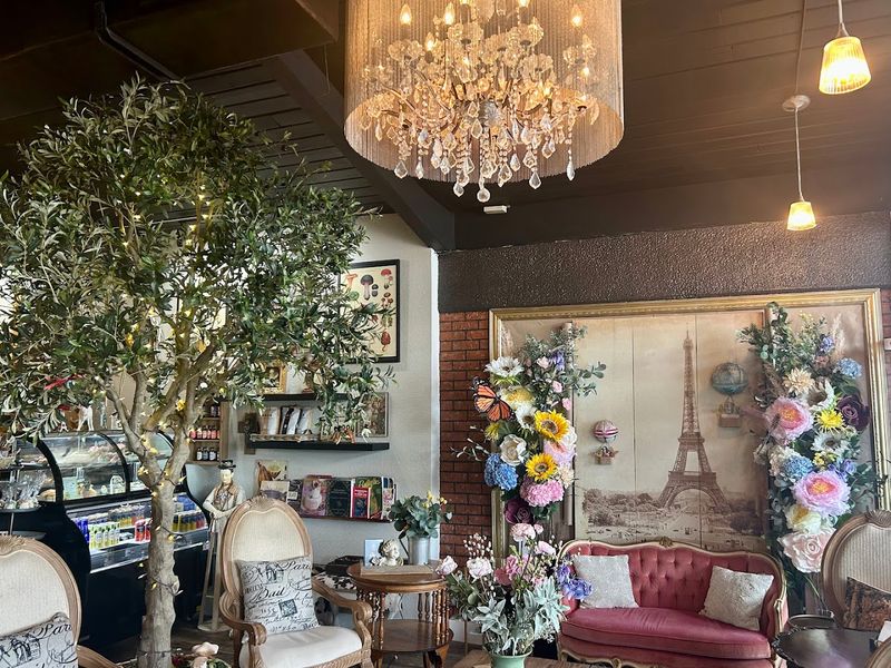 The French Café Aesthetic