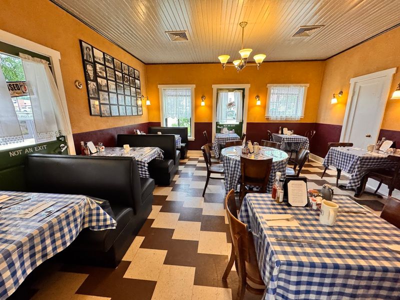 Service Rhythm, Timing, and Beating the Rush