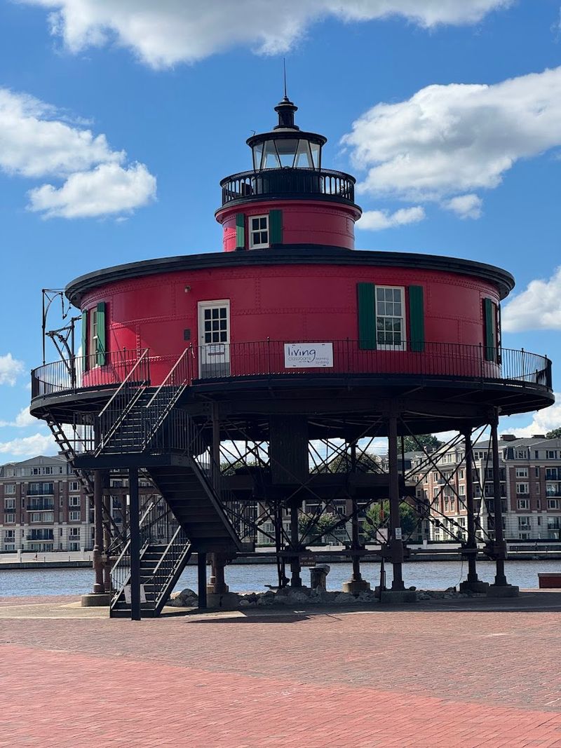 Seven Foot Knoll Lighthouse (Baltimore)