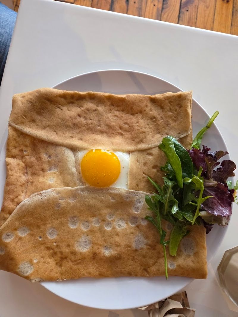 Crepes That Transport You Across the Atlantic