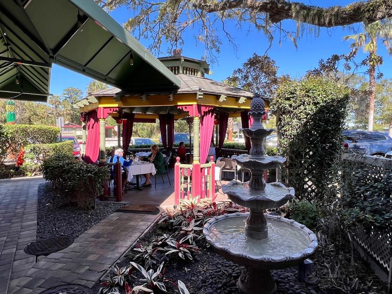 Outdoor Gazebo Dining With Live Music
