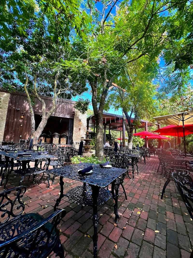 Coyote Crossing, Conshohocken, PA