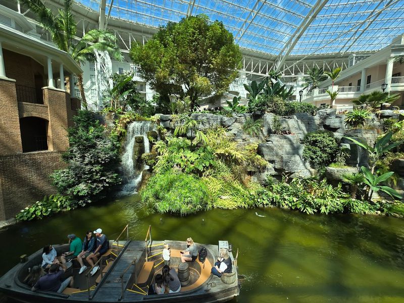 There's One Nashville Boat Tour People Can't Stop Talking About